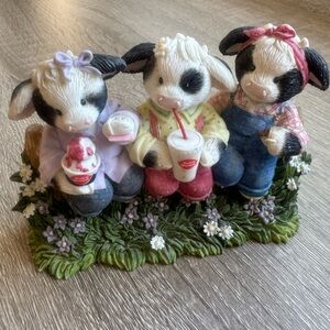 Freddy Black and White Decorative Accent Figurine